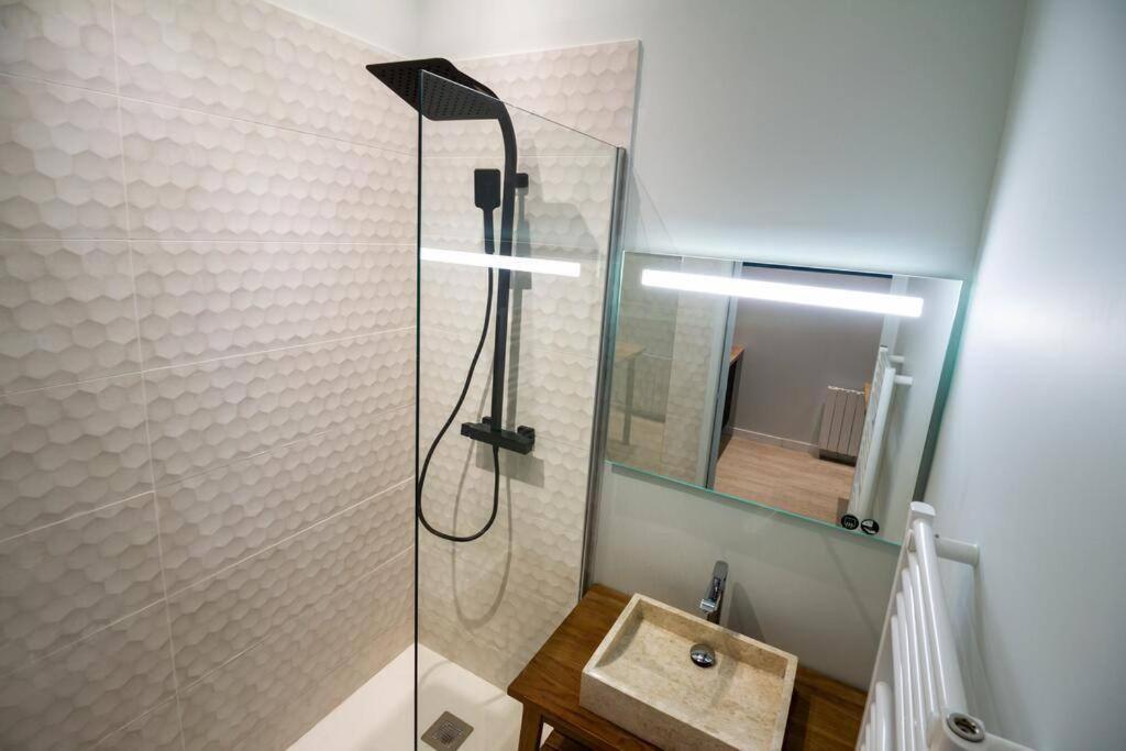 Apartament Le Berlier 60M2 + Cour Privee - Centre Historique Dijon Zewnętrze zdjęcie